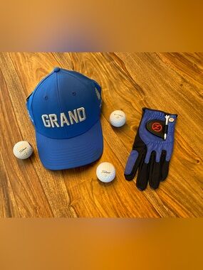 TaylorMade Blue and Black Performance Golf Hat w/zero friction golf glove.